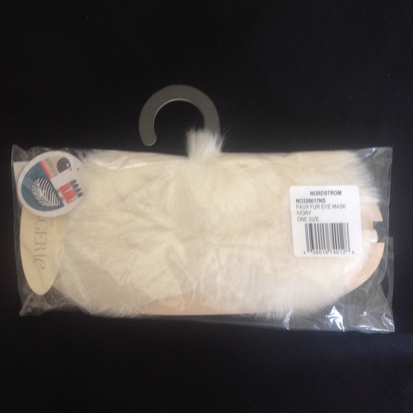 Nordstrom Luxury Faux Fur Eye Mask Ivory!. - Picture 3 of 6